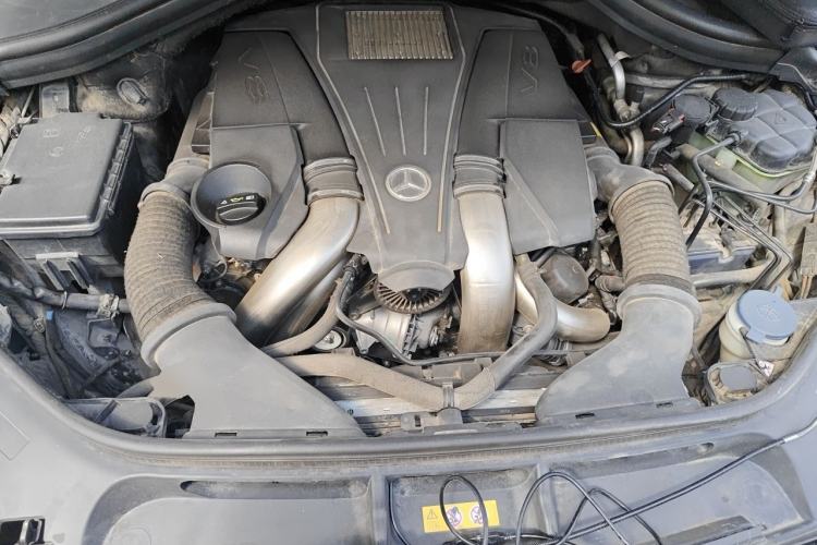 Used Mercedes-Benz GL-Class 2013 GL 500 4MATIC Engine Bay