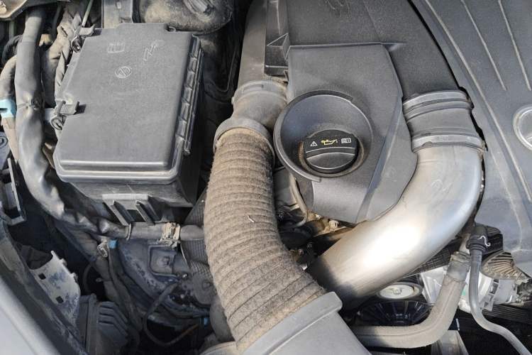 Used Mercedes-Benz GL-Class 2013 GL 500 4MATIC Engine Bay Right
