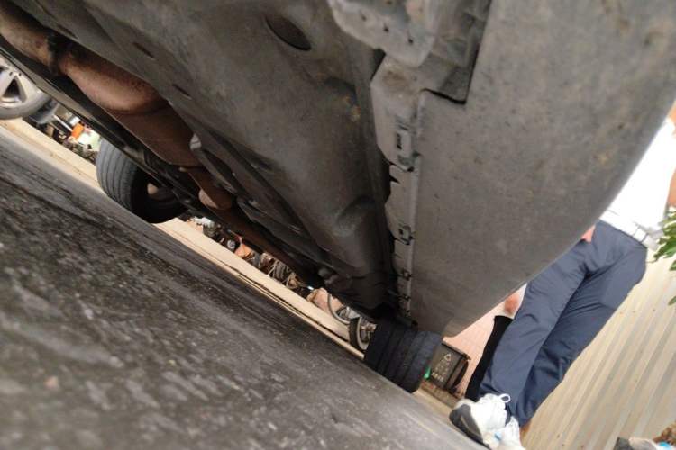 Used Mercedes-Benz GL-Class  Chassis Front Left