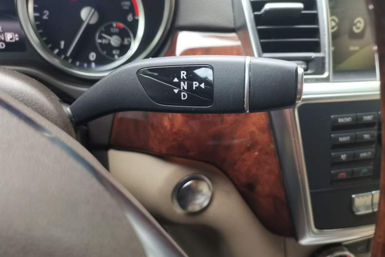 Used Mercedes-Benz GL-Class  Gear Lever