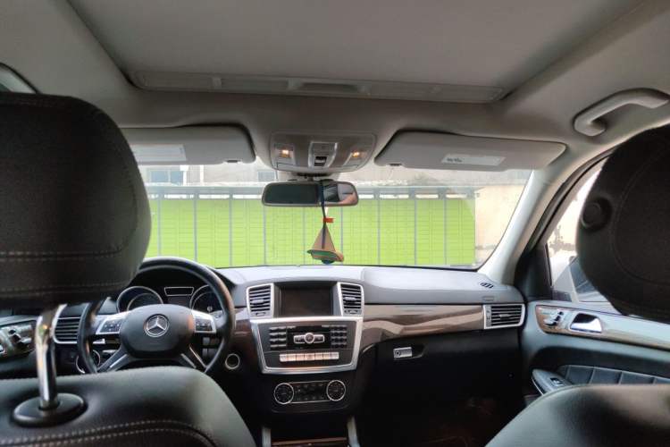 Used Mercedes-Benz GL-Class  Headliner