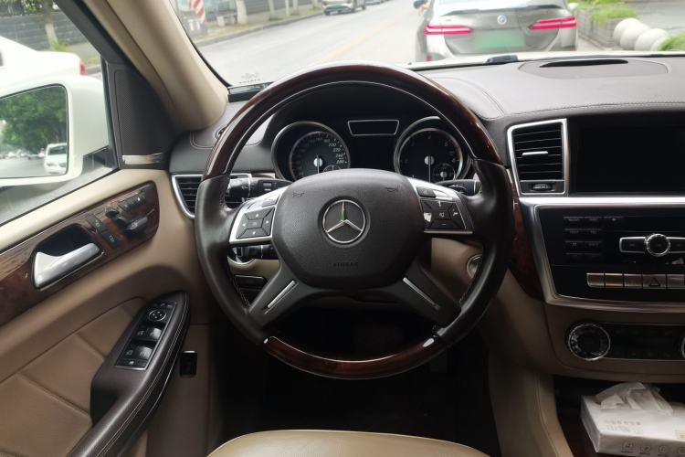 Used Mercedes-Benz GL-Class  Steering Wheel