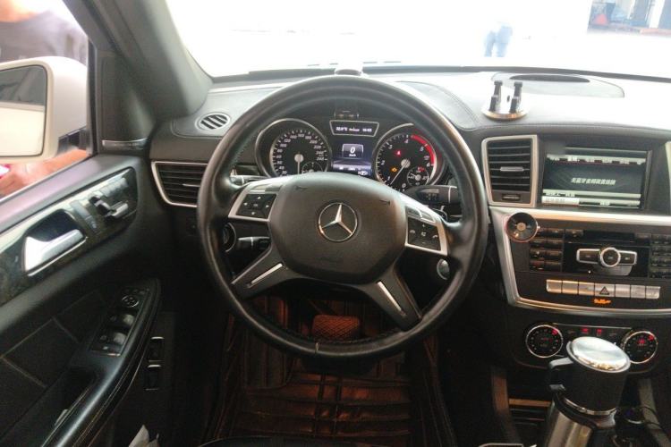 Used Mercedes-Benz GL-Class  Steering Wheel