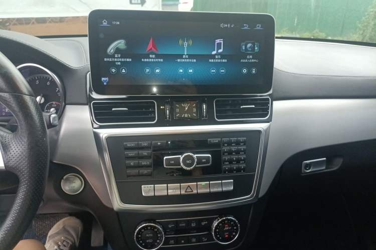 Used Mercedes-Benz GL-Class 2014 GL 400 4MATIC Dynamic Model Audio And AC Panel