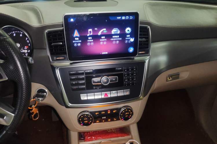 Used Mercedes-Benz GL-Class 2014 GL 400 4MATIC Dynamic Model Audio And AC Panel