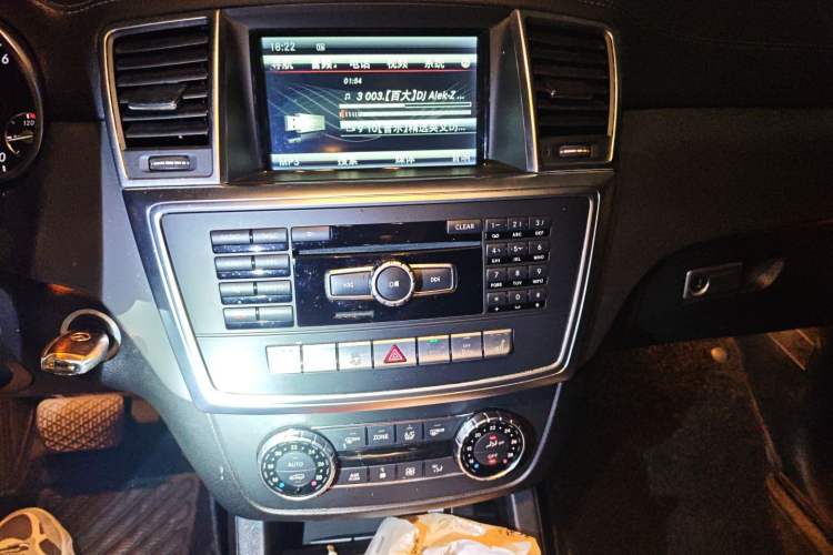 Used Mercedes-Benz GL-Class 2014 GL 400 4MATIC Dynamic Model Audio And AC Panel
