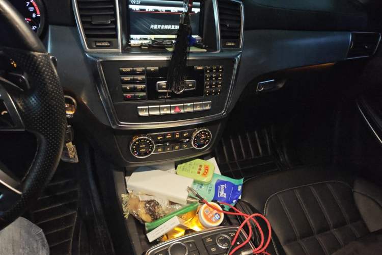 Used Mercedes-Benz GL-Class 2014 GL 400 4MATIC Dynamic Model Audio And AC Panel