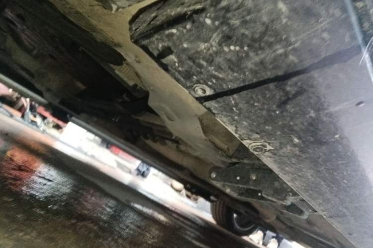 Used Mercedes-Benz GL-Class 2014 GL 400 4MATIC Dynamic Model Chassis Front Left