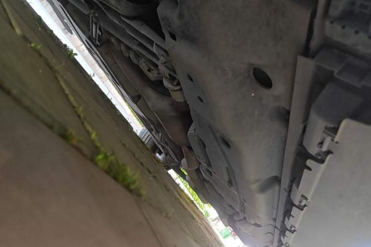 Used Mercedes-Benz GL-Class 2014 GL 400 4MATIC Dynamic Model Chassis Front Left