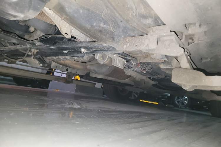 Used Mercedes-Benz GL-Class 2014 GL 400 4MATIC Dynamic Model Chassis Front Left
