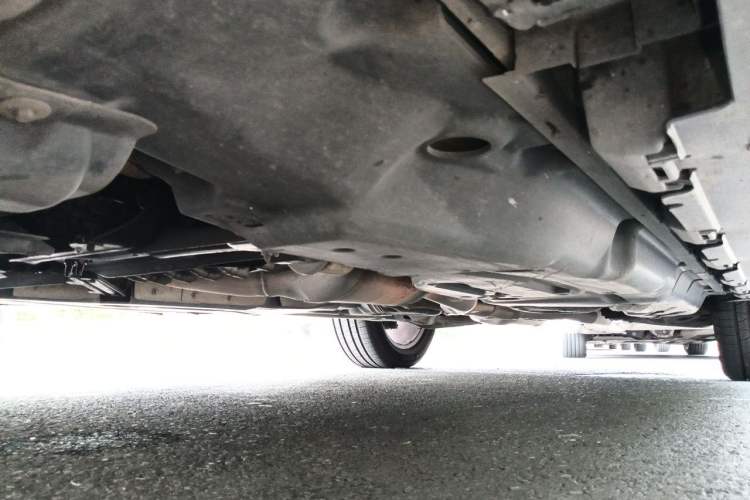 Used Mercedes-Benz GL-Class 2014 GL 400 4MATIC Dynamic Model Chassis Front Left