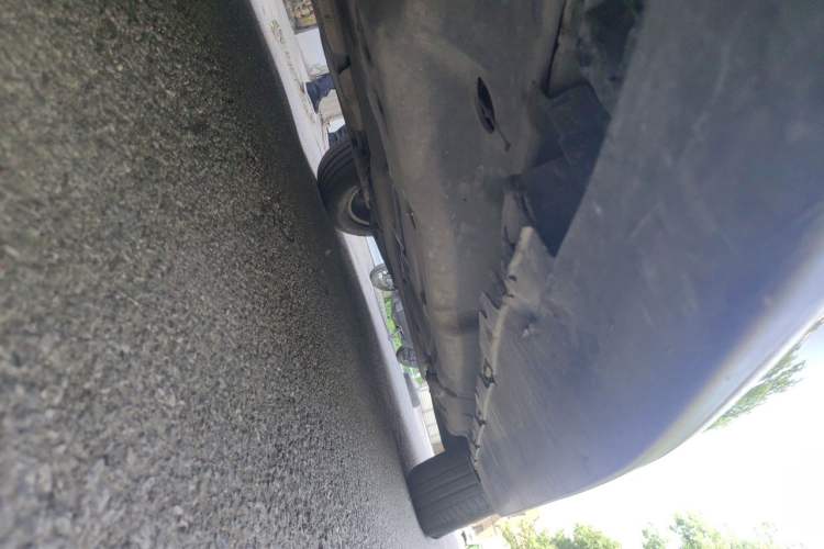 Used Mercedes-Benz GL-Class 2014 GL 350 CDI 4MATIC Chassis Front Left