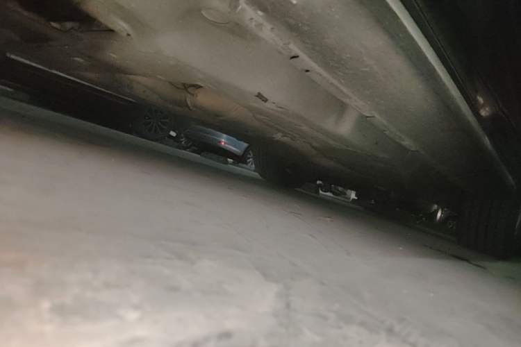 Used Mercedes-Benz GL-Class  Chassis Front Left