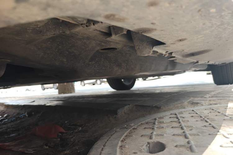 Used Mercedes-Benz GL-Class 2014 GL 350 CDI 4MATIC Chassis Front Left