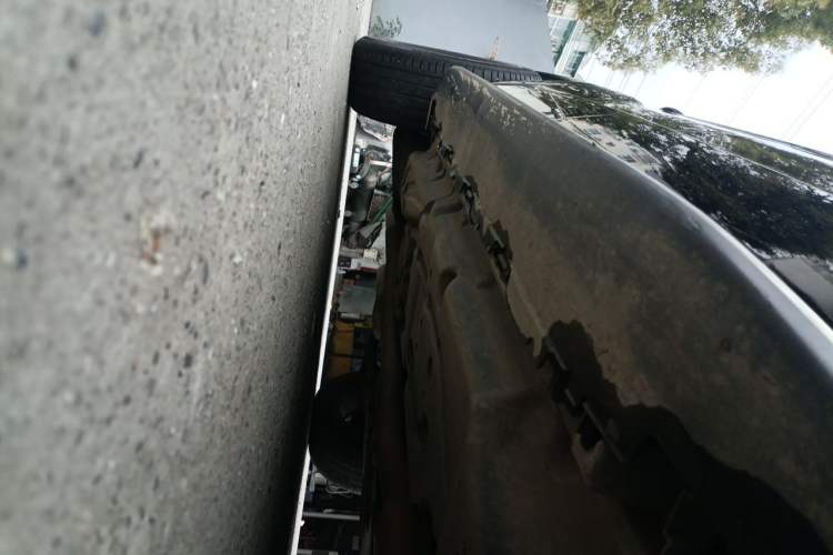 Used Mercedes-Benz GL-Class 2014 GL 400 4MATIC Dynamic Model Chassis Front Right