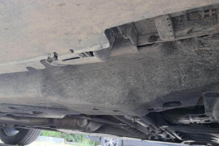 Used Mercedes-Benz GL-Class 2014 GL 400 4MATIC Dynamic Model Chassis Front Right