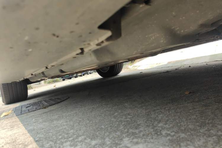 Used Mercedes-Benz GL-Class 2014 GL 400 4MATIC Dynamic Model Chassis Front Right