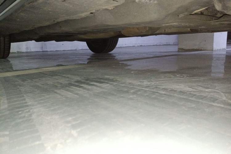 Used Mercedes-Benz GL-Class  Chassis Front Right