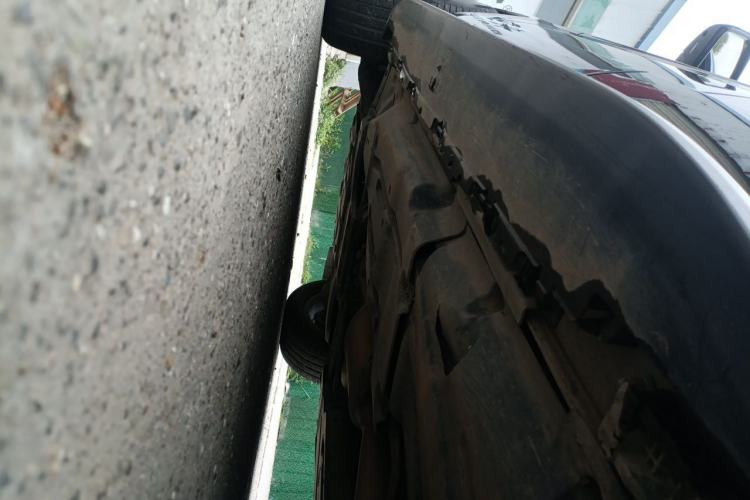 Used Mercedes-Benz GL-Class 2014 GL 400 4MATIC Dynamic Model Chassis Rear Left