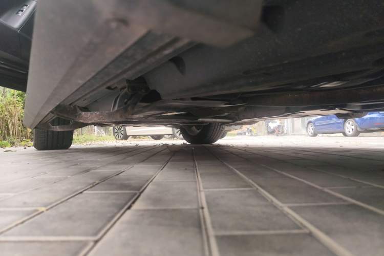 Used Mercedes-Benz GL-Class 2014 GL 400 4MATIC Dynamic Model Chassis Rear Left