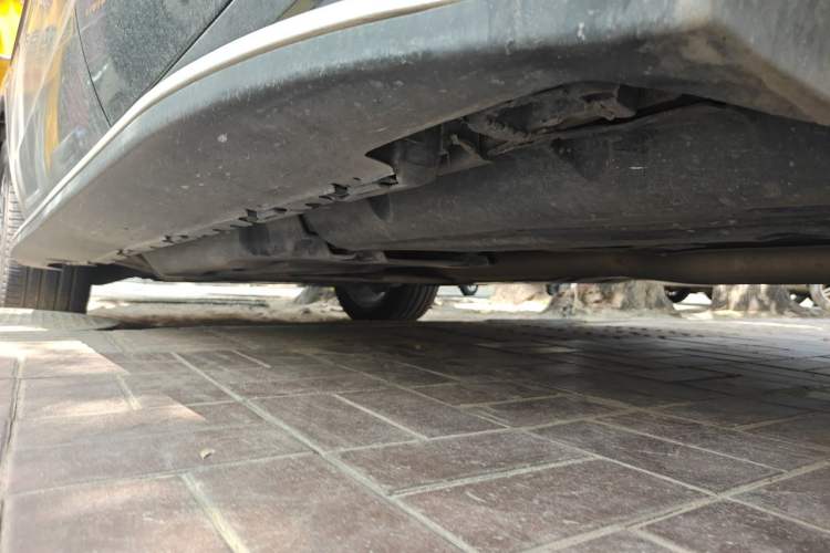 Used Mercedes-Benz GL-Class 2014 GL 350 CDI 4MATIC Chassis Rear Left