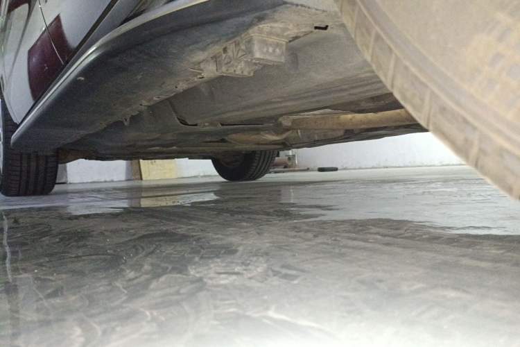 Used Mercedes-Benz GL-Class  Chassis Rear Left