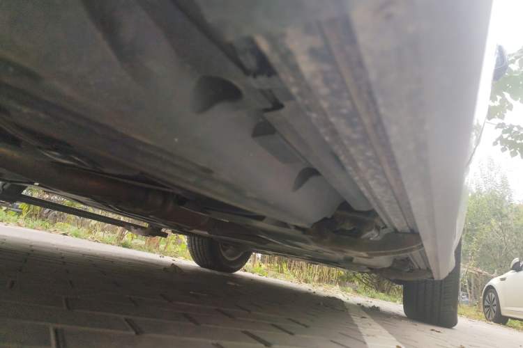 Used Mercedes-Benz GL-Class 2014 GL 400 4MATIC Dynamic Model Chassis Rear Right