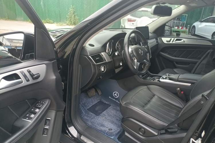 Used Mercedes-Benz GL-Class 2014 GL 400 4MATIC Dynamic Model Driver Seat