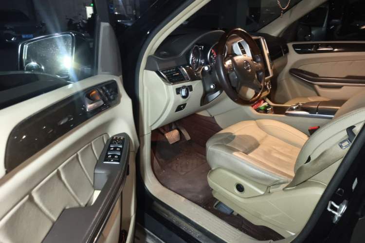 Used Mercedes-Benz GL-Class 2014 GL 350 CDI 4MATIC Driver Seat