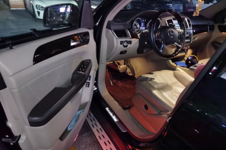 Used Mercedes-Benz GL-Class 2014 GL 400 4MATIC Dynamic Model Driver Seat