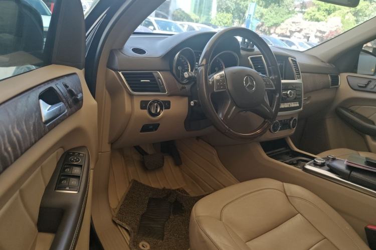 Used Mercedes-Benz GL-Class 2014 GL 400 4MATIC Luxury Model Driver Seat