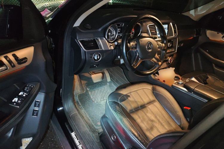 Used Mercedes-Benz GL-Class 2014 GL 400 4MATIC Dynamic Model Driver Seat