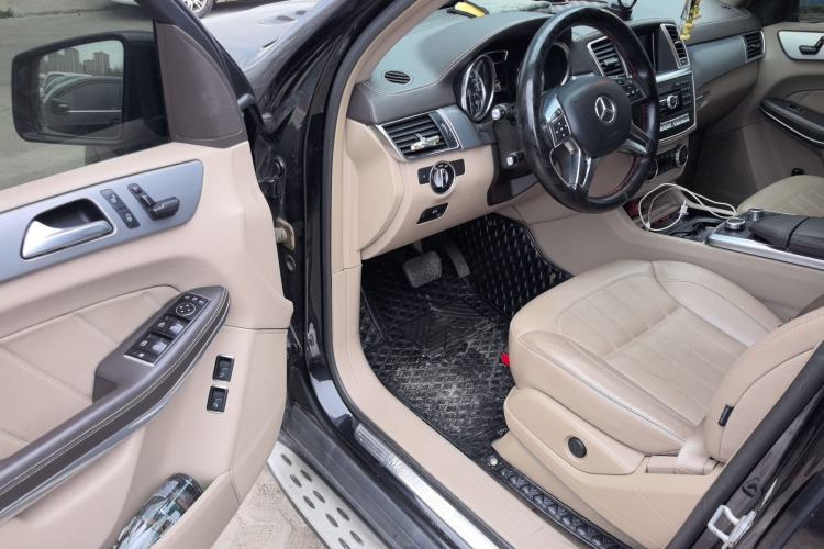 Used Mercedes-Benz GL-Class 2014 GL 400 4MATIC Dynamic Model Driver Seat