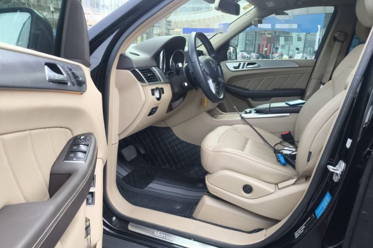 Used Mercedes-Benz GL-Class 2014 GL 400 4MATIC Dynamic Model Driver Seat