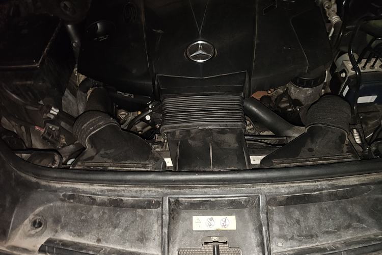 Used Mercedes-Benz GL-Class 2014 GL 350 CDI 4MATIC Engine Bay