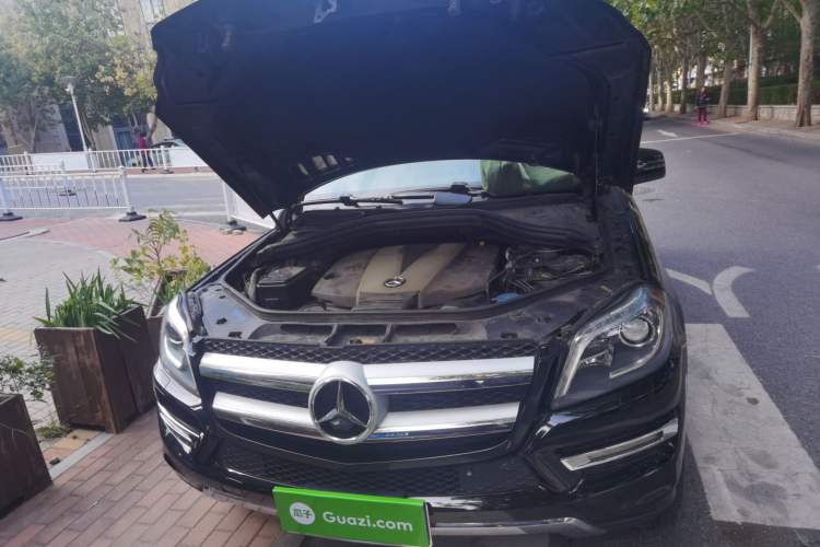 Used Mercedes-Benz GL-Class 2014 GL 350 CDI 4MATIC Engine Bay