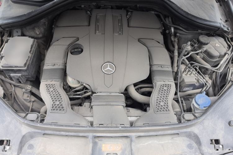 Used Mercedes-Benz GL-Class 2014 GL 400 4MATIC Dynamic Model Engine Bay