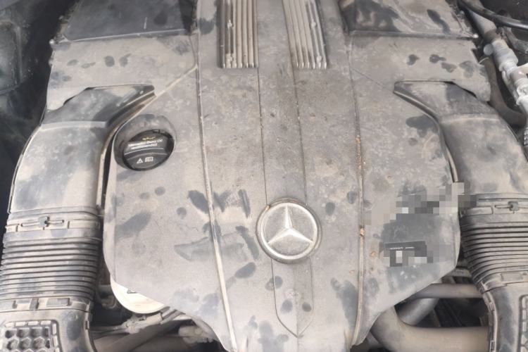 Used Mercedes-Benz GL-Class 2014 GL 400 4MATIC Dynamic Model Engine Bay
