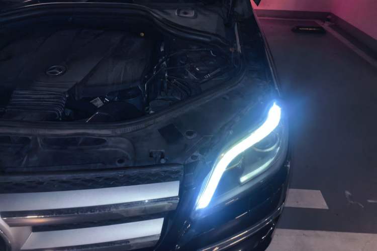 Used Mercedes-Benz GL-Class 2014 GL 350 CDI 4MATIC Engine Bay Left
