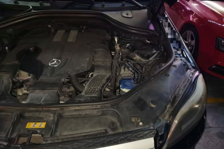 Used Mercedes-Benz GL-Class 2014 GL 400 4MATIC Dynamic Model Engine Bay Left