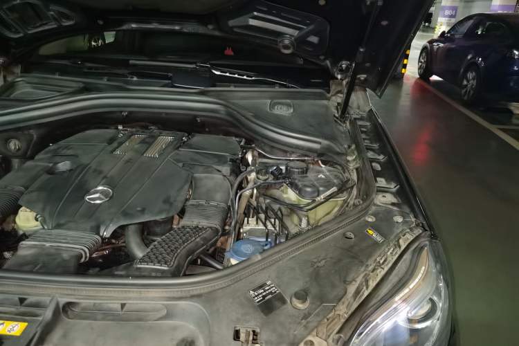 Used Mercedes-Benz GL-Class 2014 GL 400 4MATIC Dynamic Model Engine Bay Left