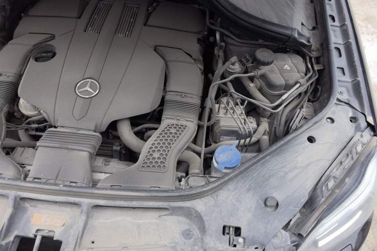 Used Mercedes-Benz GL-Class 2014 GL 400 4MATIC Dynamic Model Engine Bay Left