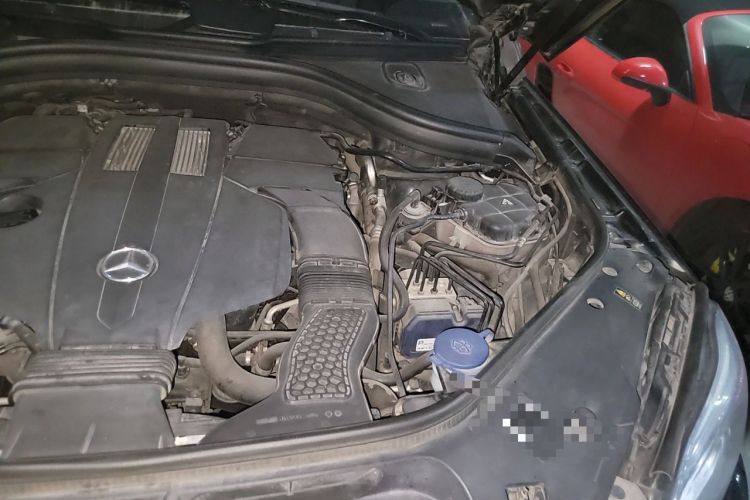 Used Mercedes-Benz GL-Class 2014 GL 400 4MATIC Dynamic Model Engine Bay Left