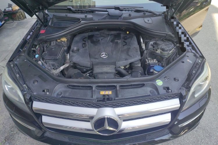 Used Mercedes-Benz GL-Class 2014 GL 350 CDI 4MATIC Engine Bay