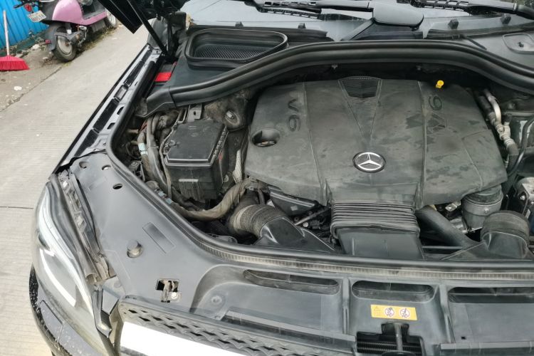Used Mercedes-Benz GL-Class 2014 GL 350 CDI 4MATIC Engine Bay Right