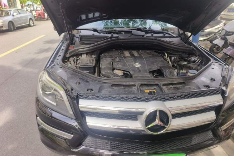 Used Mercedes-Benz GL-Class 2014 GL 400 4MATIC Dynamic Model Engine Bay Right