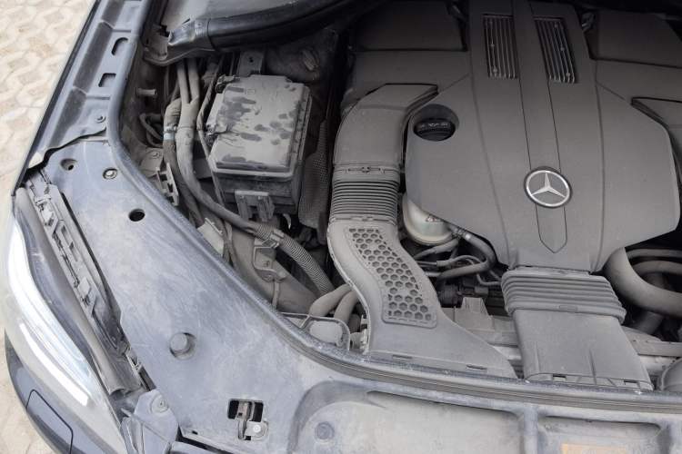 Used Mercedes-Benz GL-Class 2014 GL 400 4MATIC Dynamic Model Engine Bay Right
