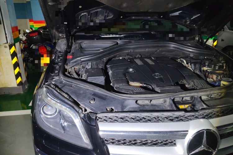 Used Mercedes-Benz GL-Class 2014 GL 400 4MATIC Dynamic Model Engine Bay Right