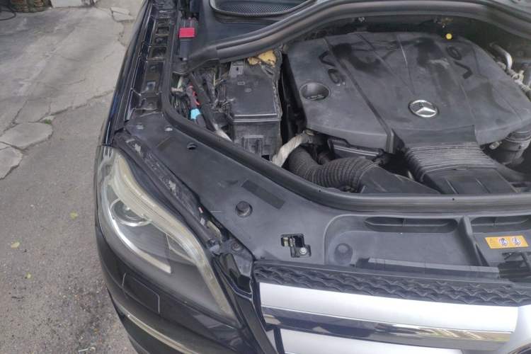 Used Mercedes-Benz GL-Class 2014 GL 350 CDI 4MATIC Engine Bay Right