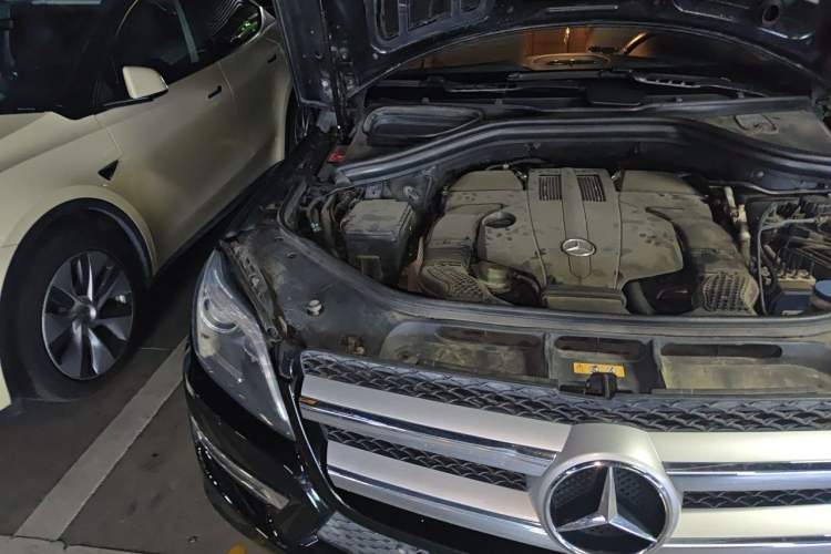 Used Mercedes-Benz GL-Class 2014 GL 400 4MATIC Dynamic Model Engine Bay Right